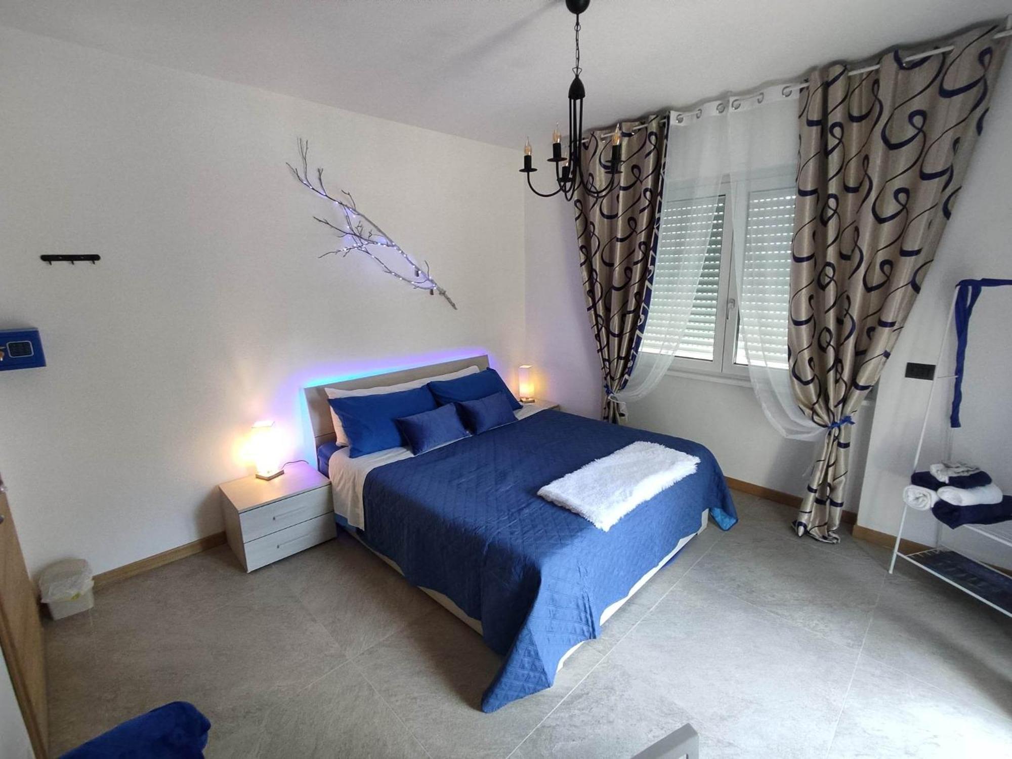Tirano Express Luxury Apartments מראה חיצוני תמונה